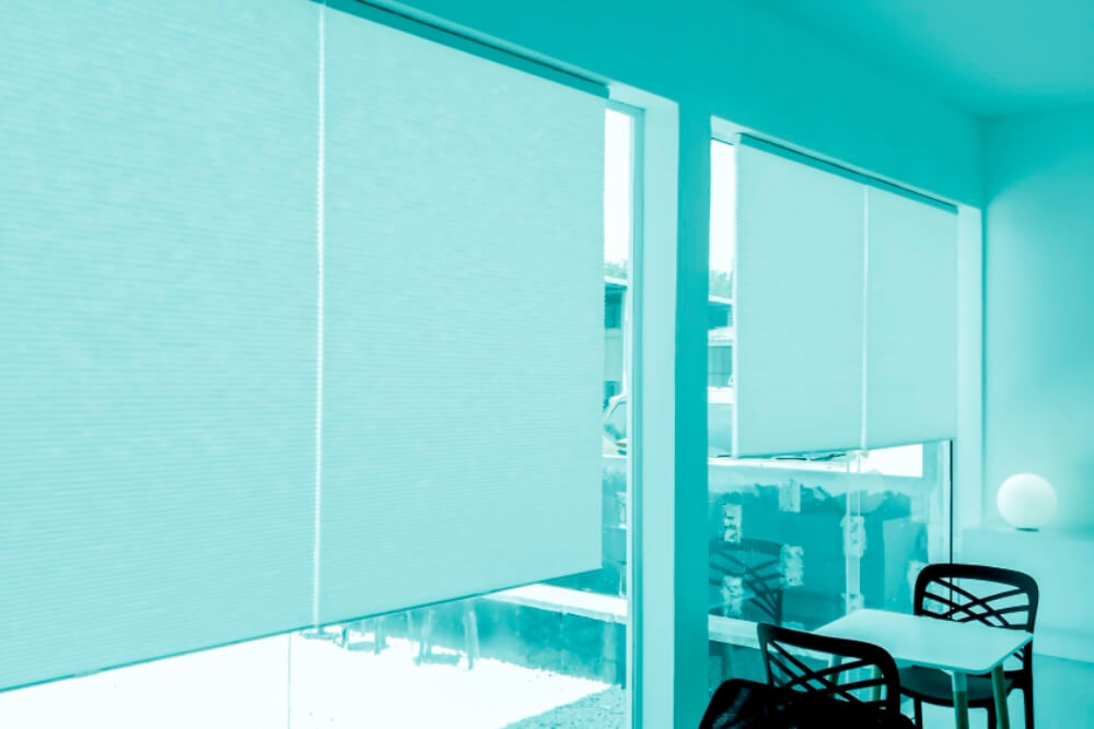 estores screen